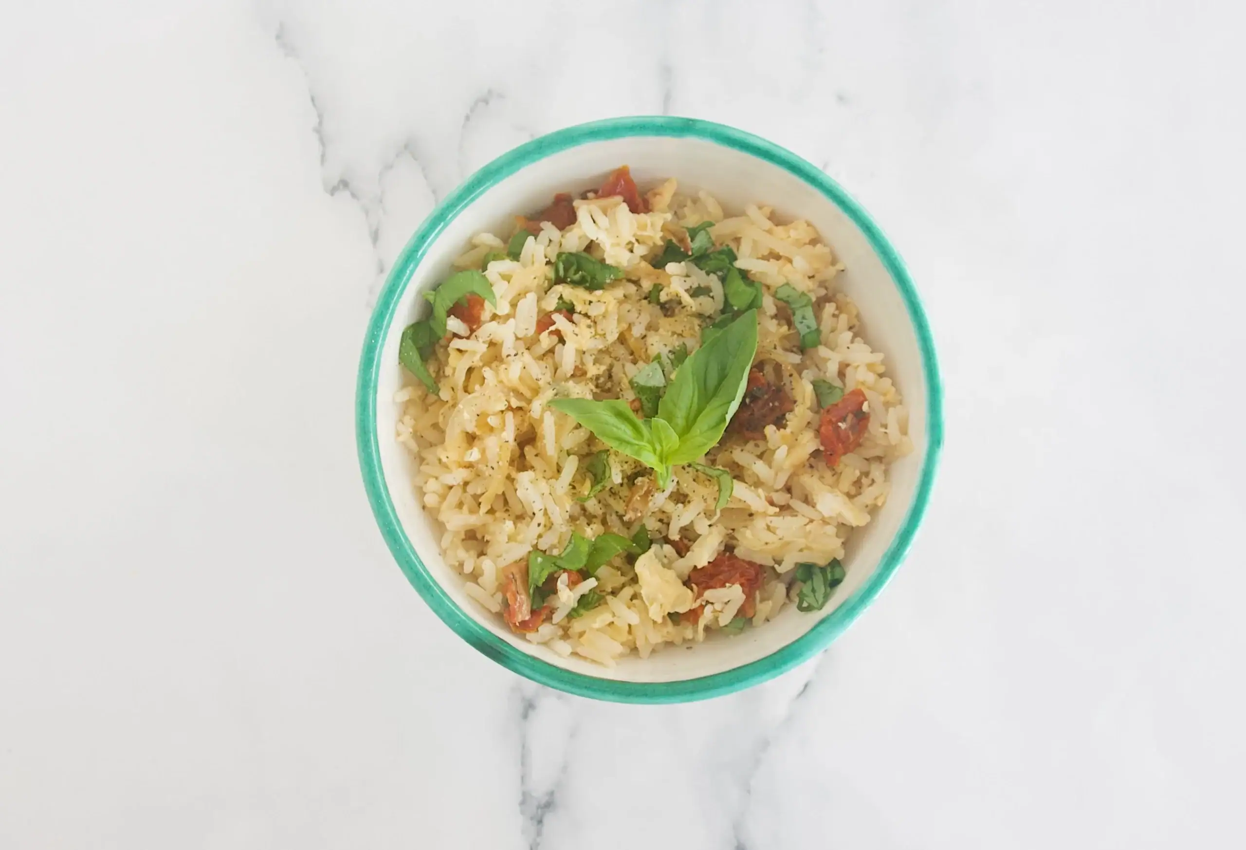 Arroz frito al estilo mediterráneo