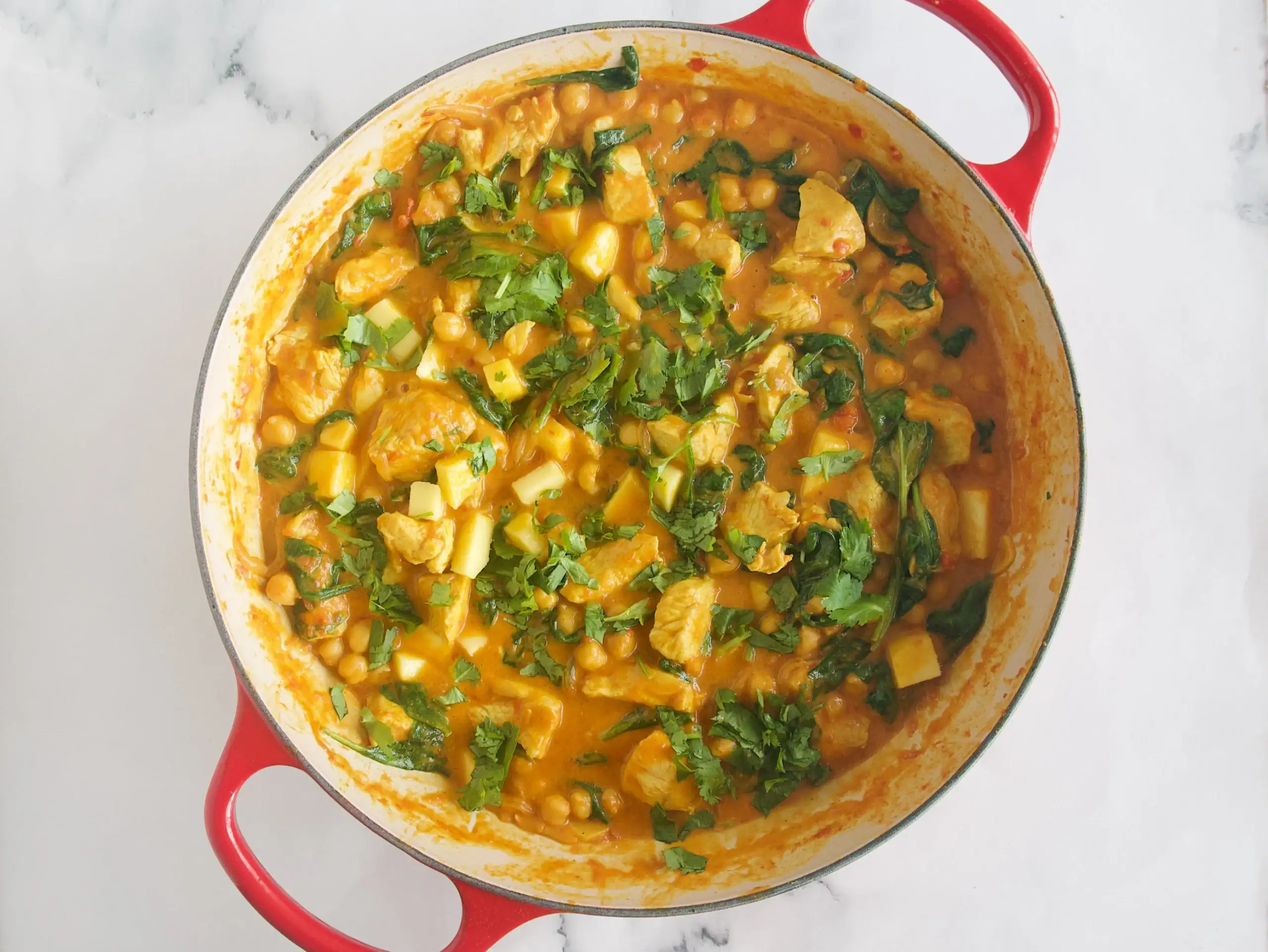 Curry de pavo, garbanzos y mango