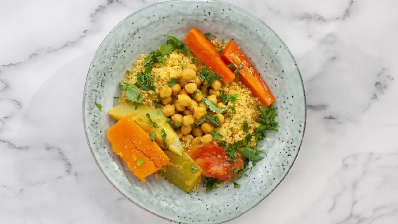 Cuscús de verduras y garbanzos