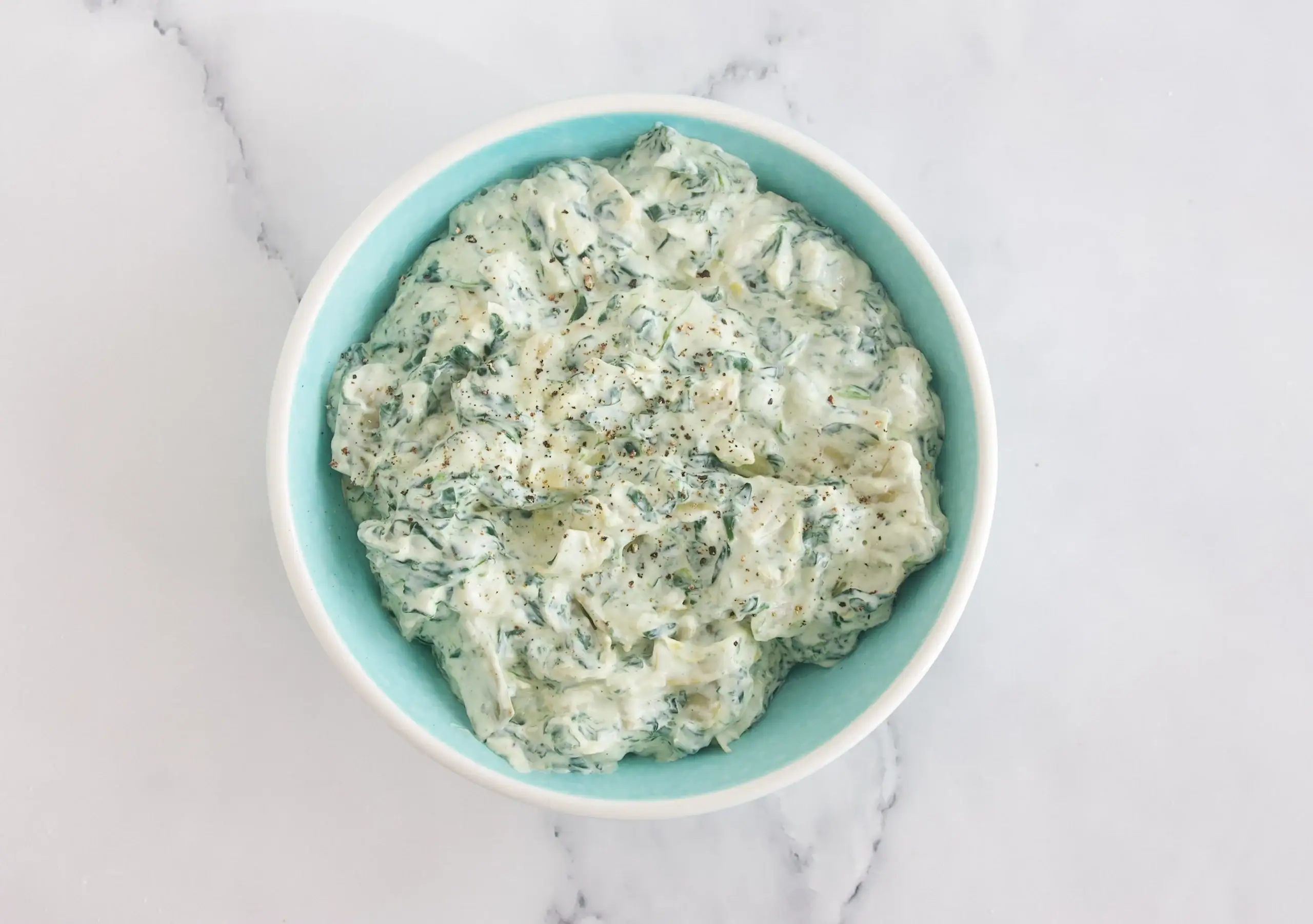 Dip de espinacas y alcachofas al parmesano