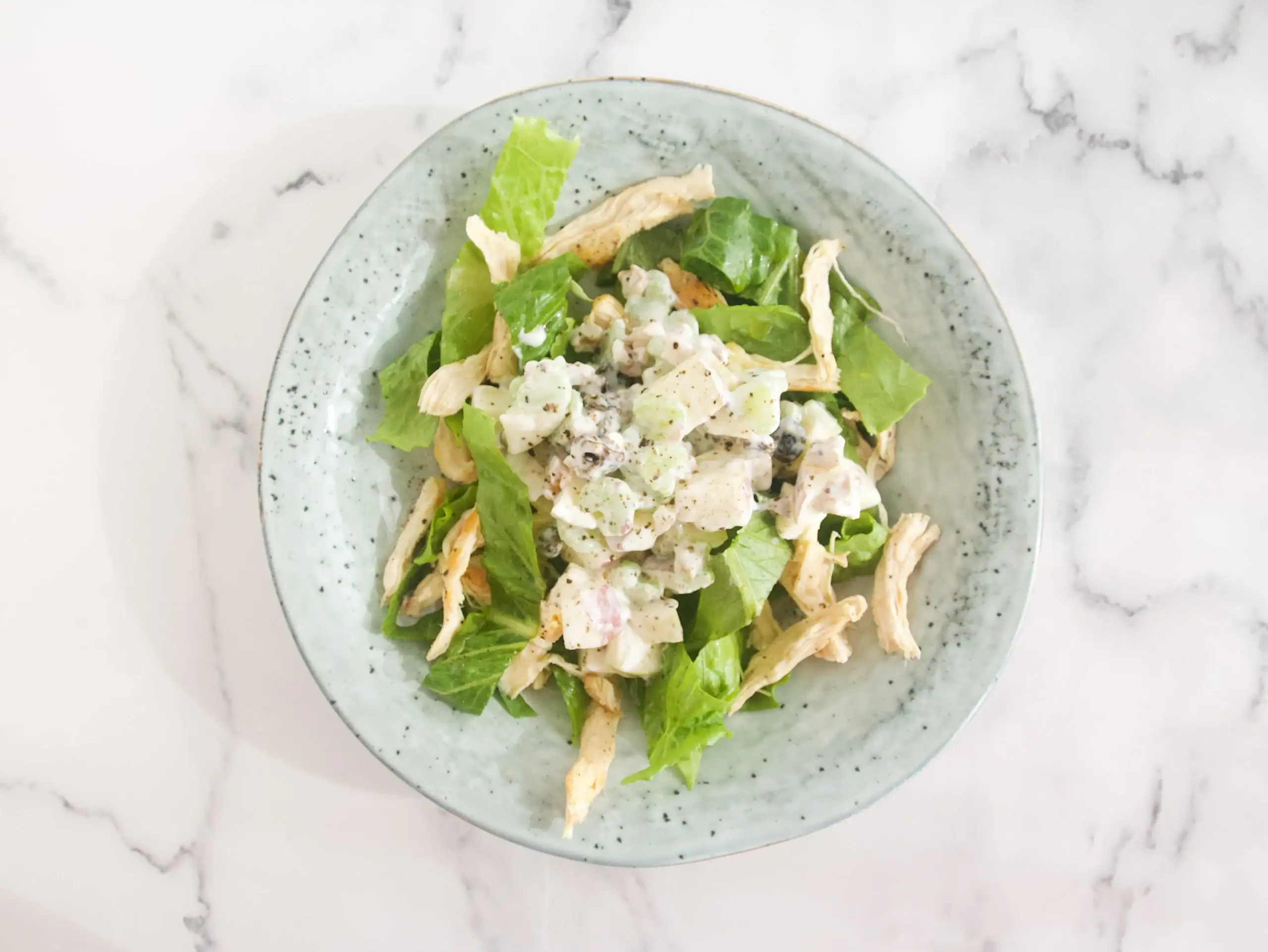 Ensalada Waldorf de pollo