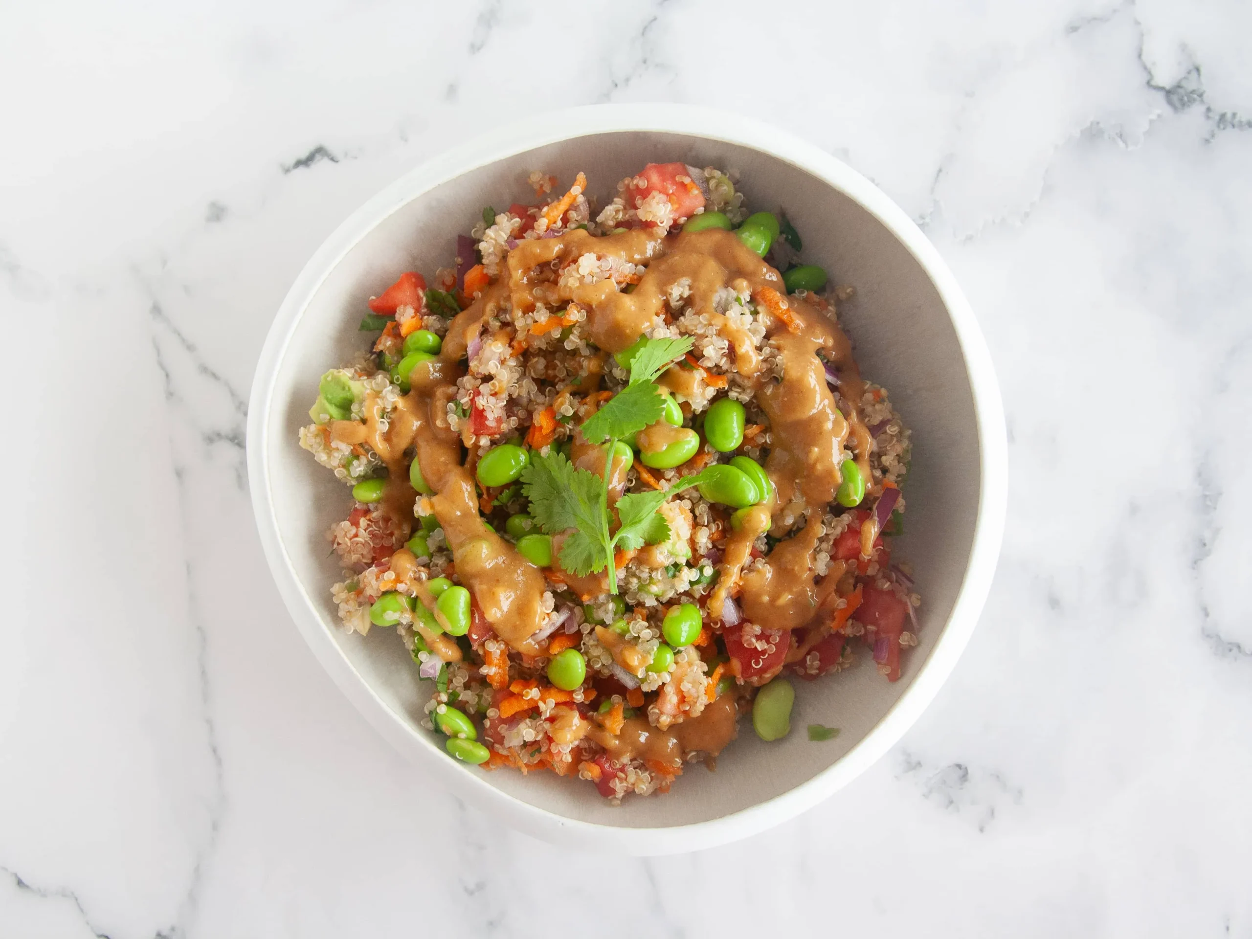 Ensalada de quinoa y edamame