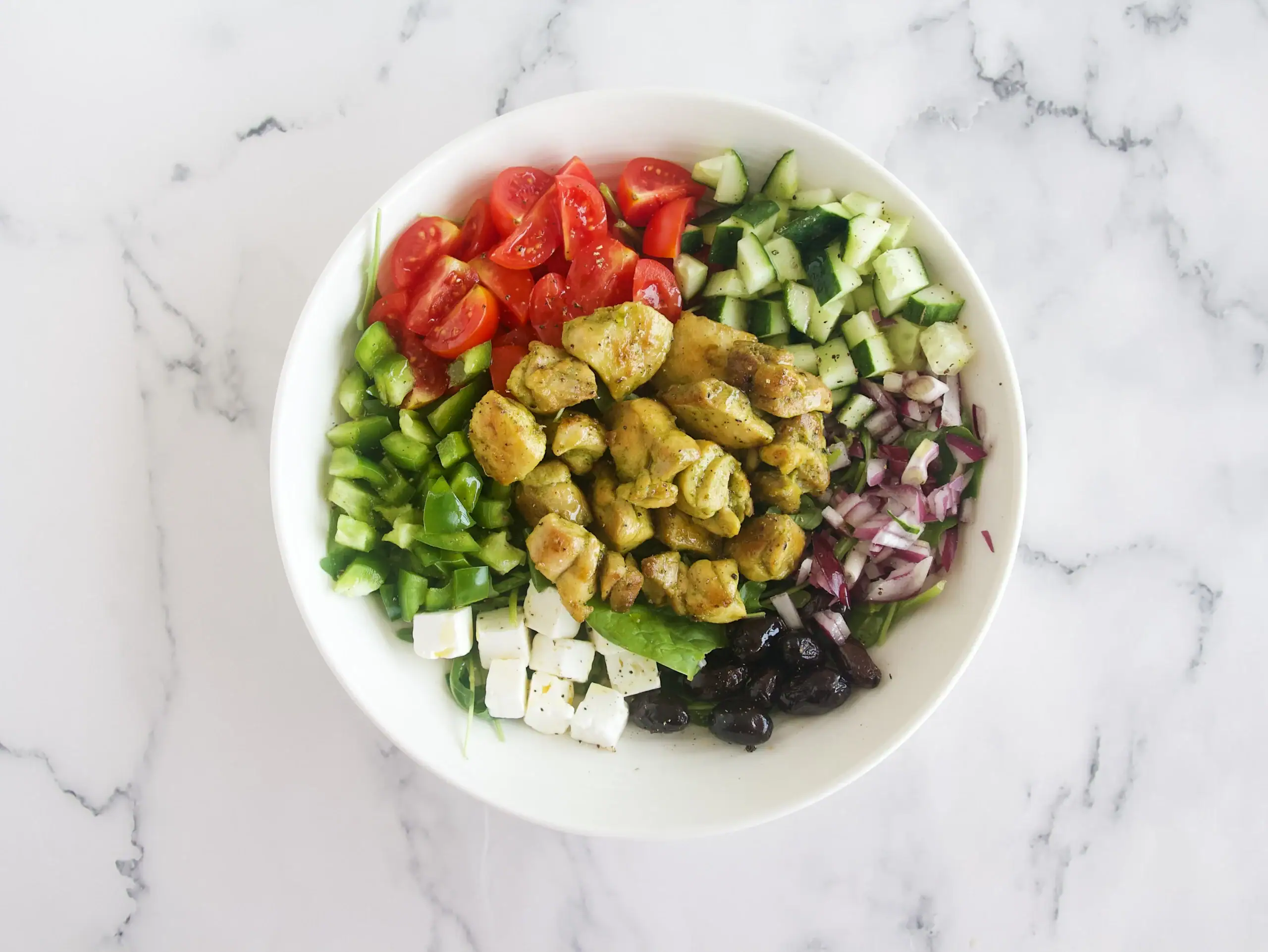 Ensalada griega de pollo