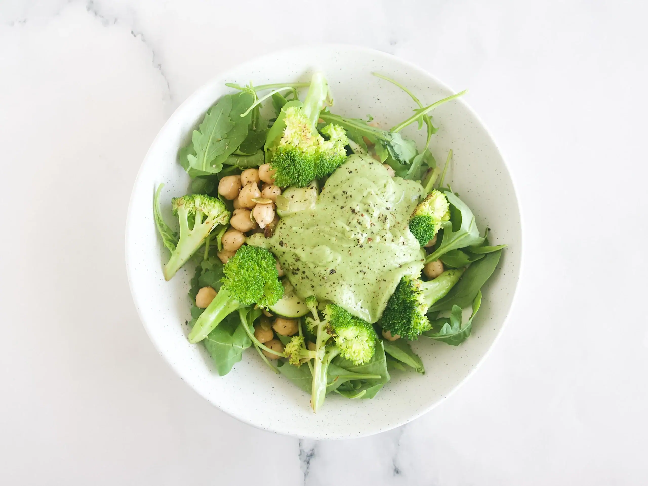 Ensalada verde de garbanzos